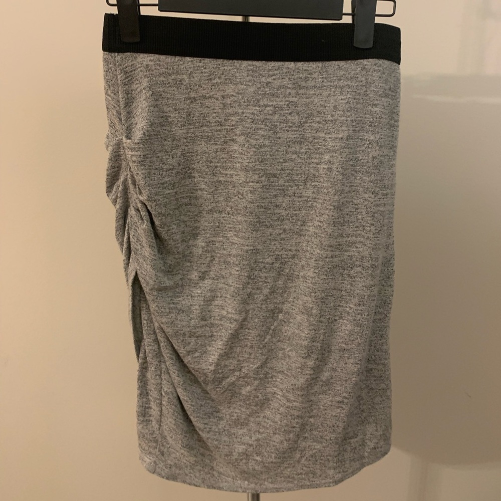 Aritzia wilfred free pencil skirt